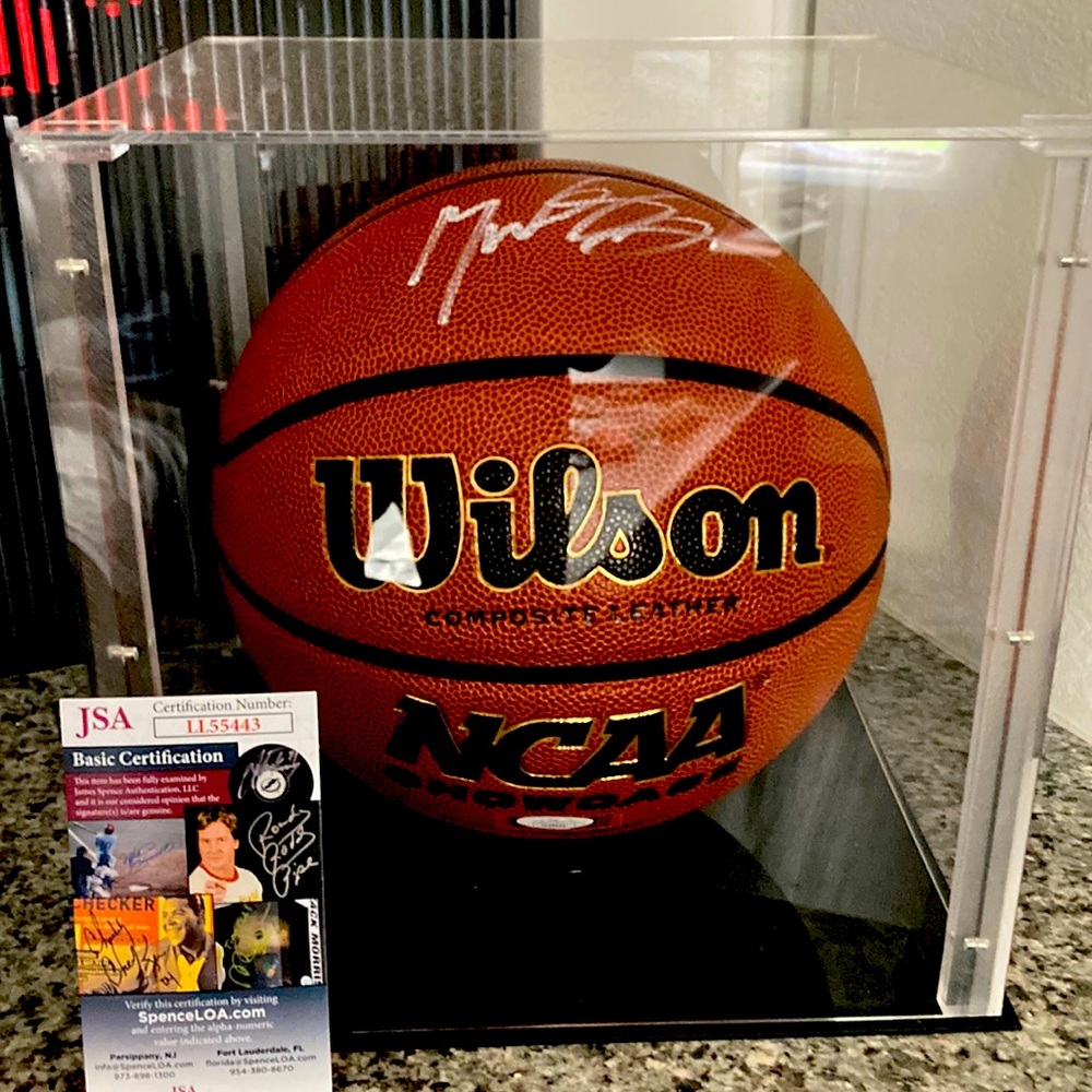 Mikey Williams autographed NCAA, Wilson basketball.